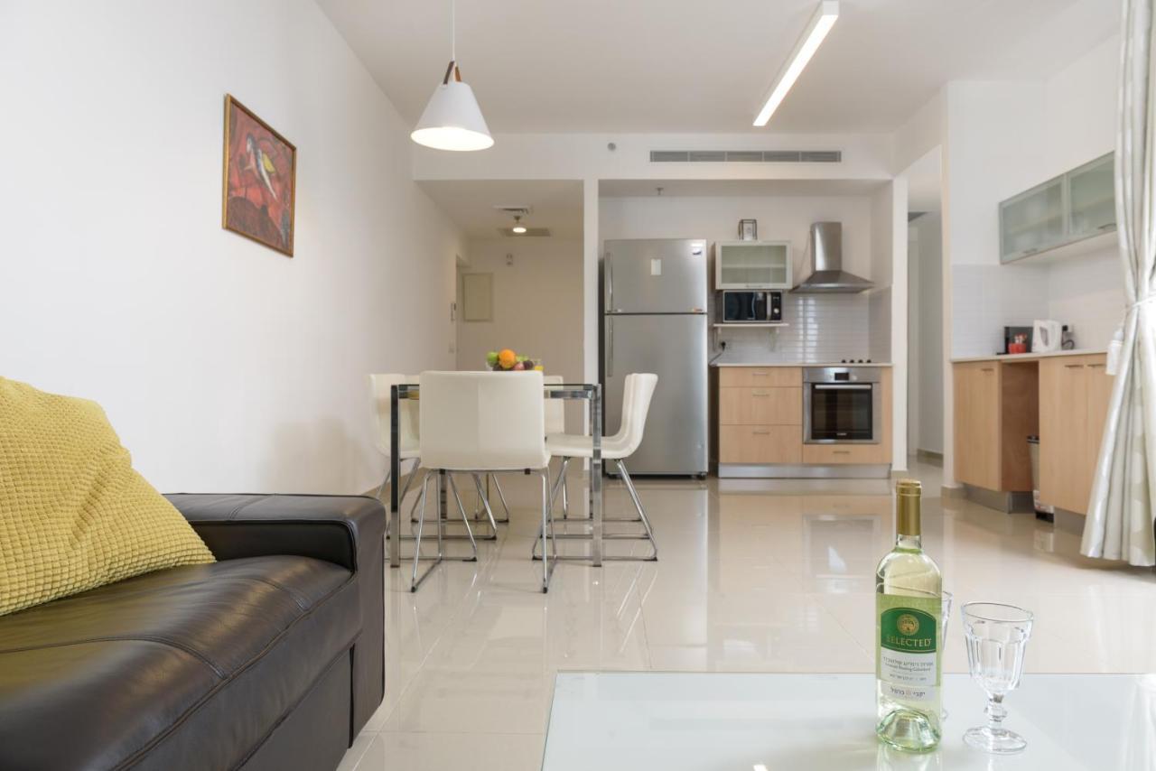3 Ma'On - By Beach Apartments Tlv Tel Aviv Exterior photo